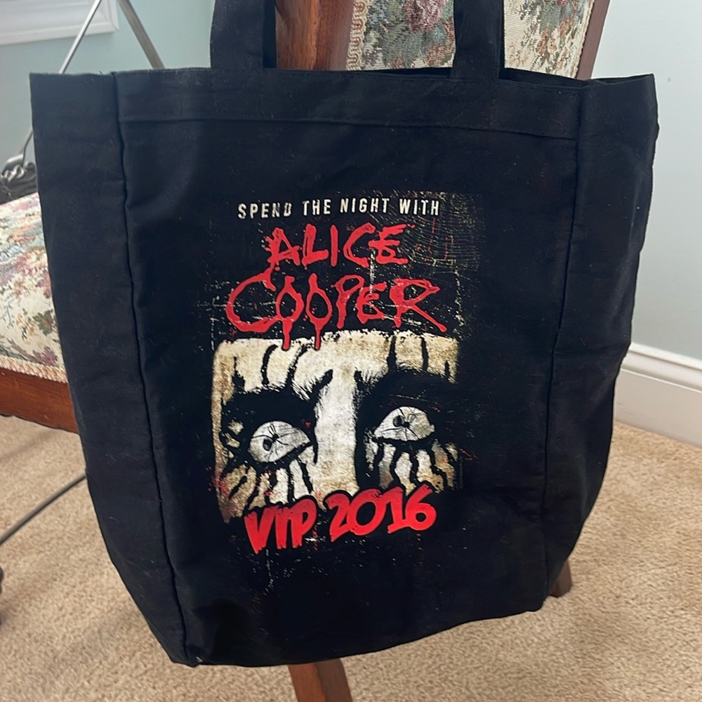Alice Cooper,  VIP 2016 tote bag 14x14 new collectible “Spend the night with -